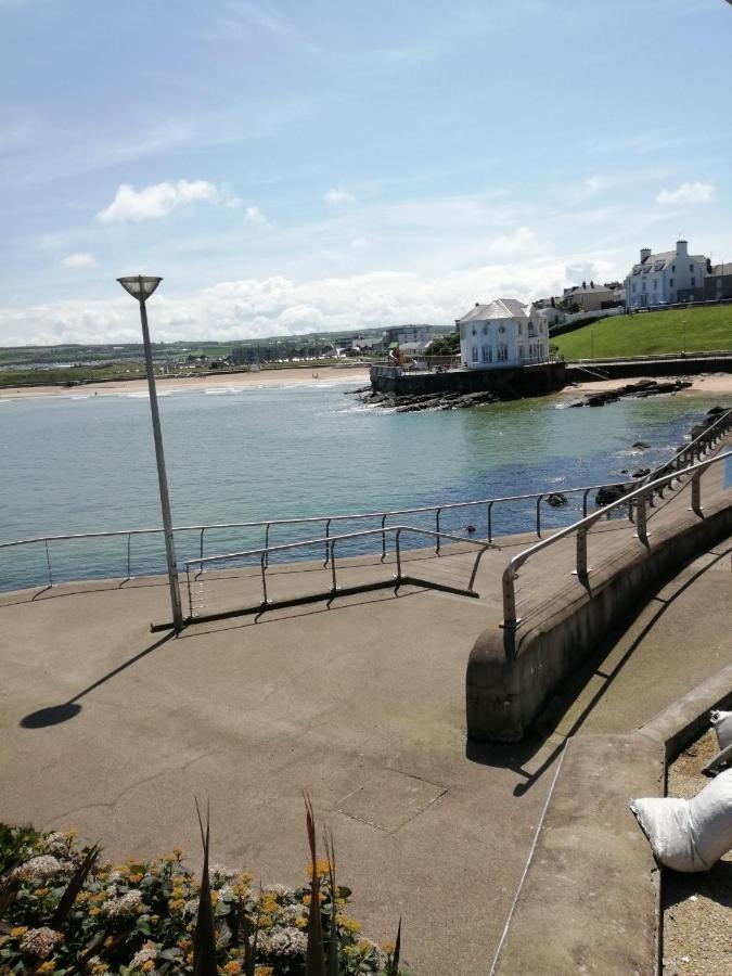 Mervue Apartment, 4 Causeway View, Portrush Exterior foto